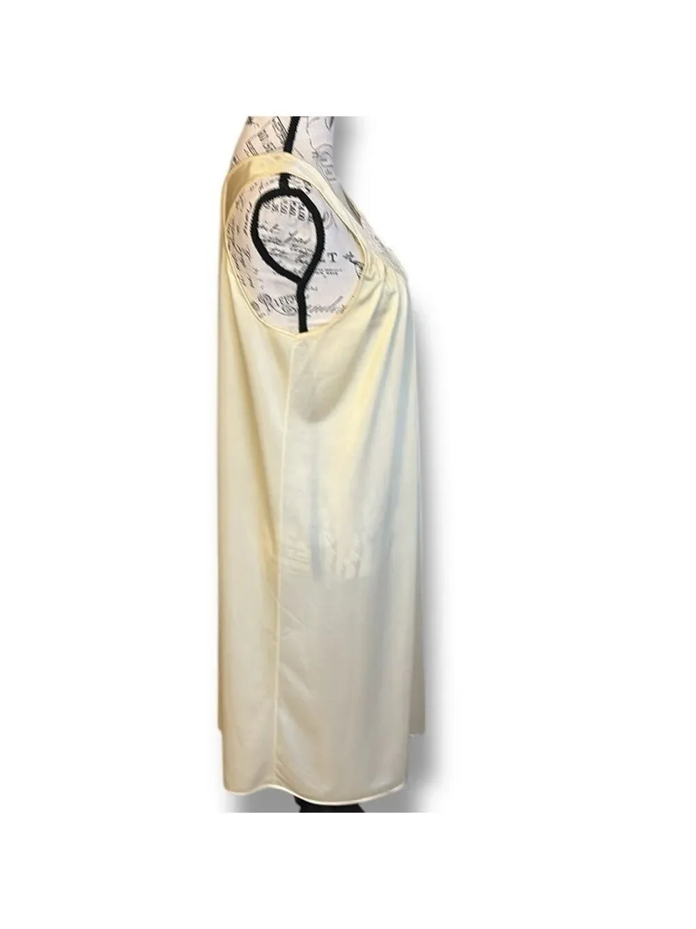 Vintage Lorraine Women's Nightgown Lace Pale Yellow Size M - Picture 3 of 6